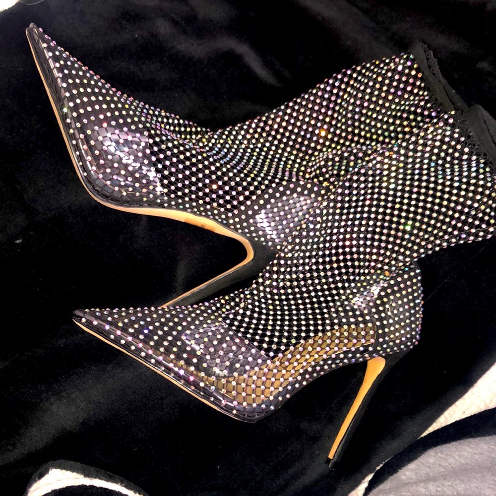 Heels worn only once around house to try on